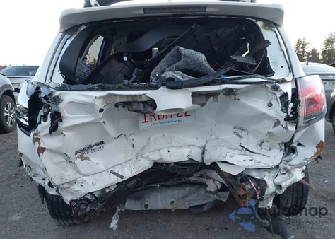 2016 Toyota Rav4 Xle из США, поврежденный, VIN JTMRFREV0GJ082041